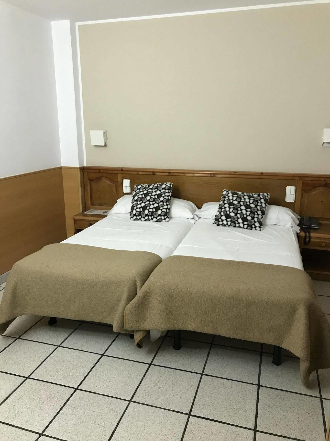 Hotel Pitiusa Andorra la Vella Dış mekan fotoğraf