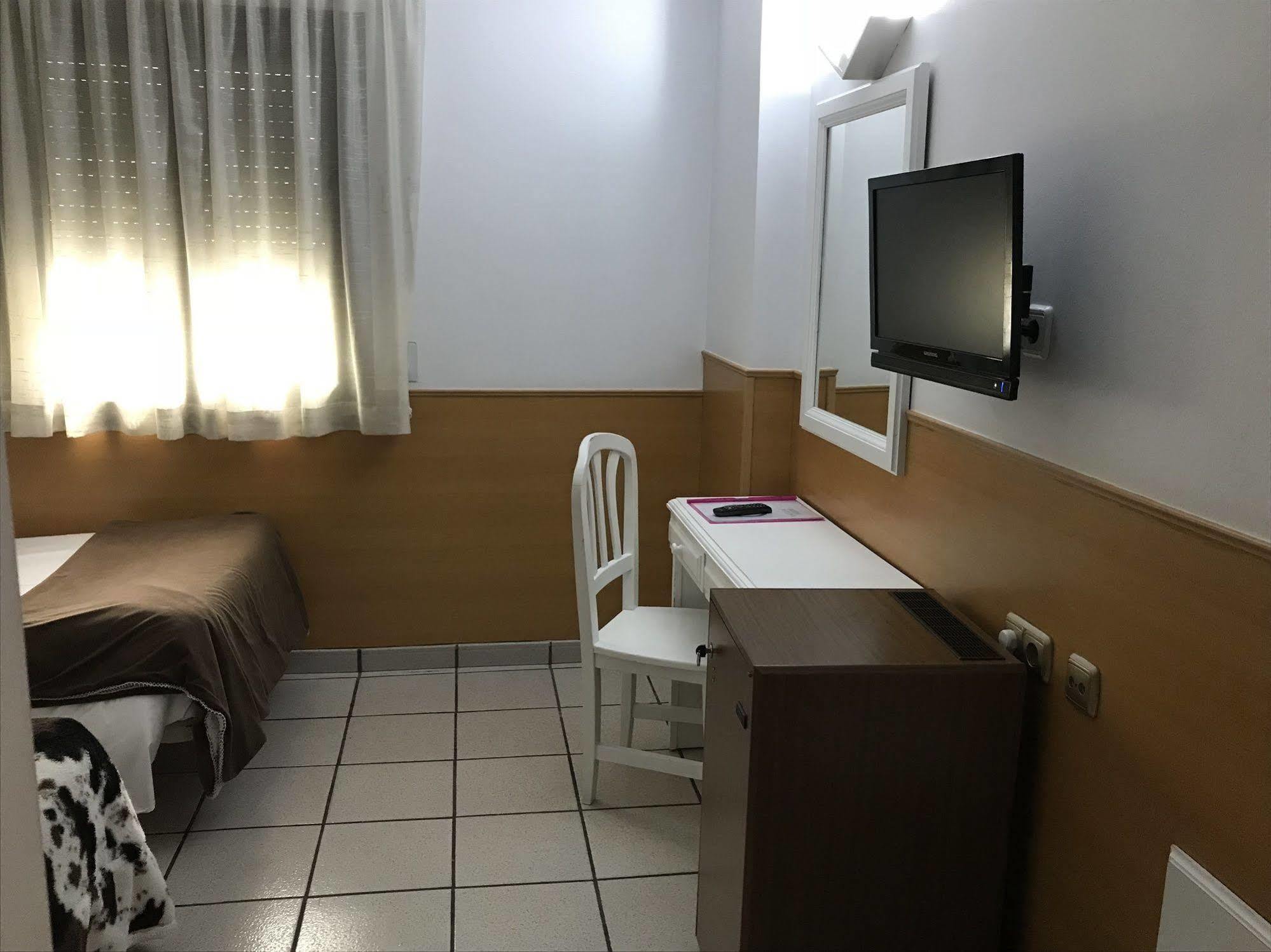 Hotel Pitiusa Andorra la Vella Dış mekan fotoğraf